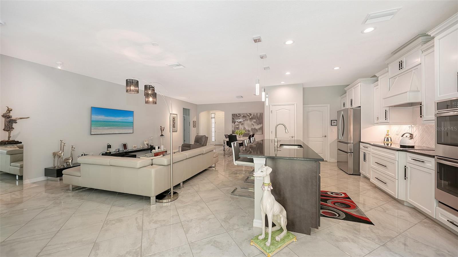SOLEIL WEST PH II - Residential
