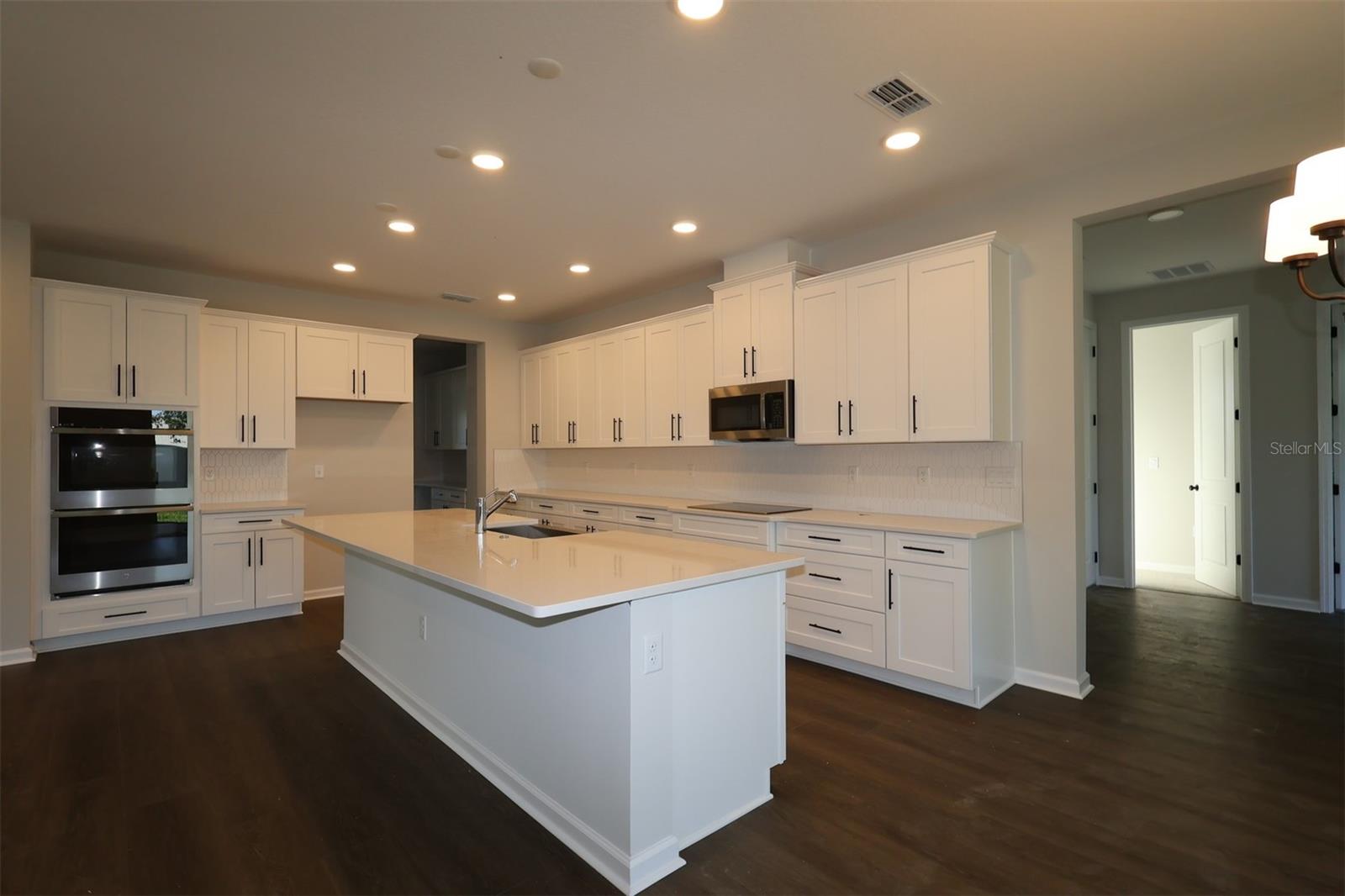 HAWK'S OVERLOOK - Residential