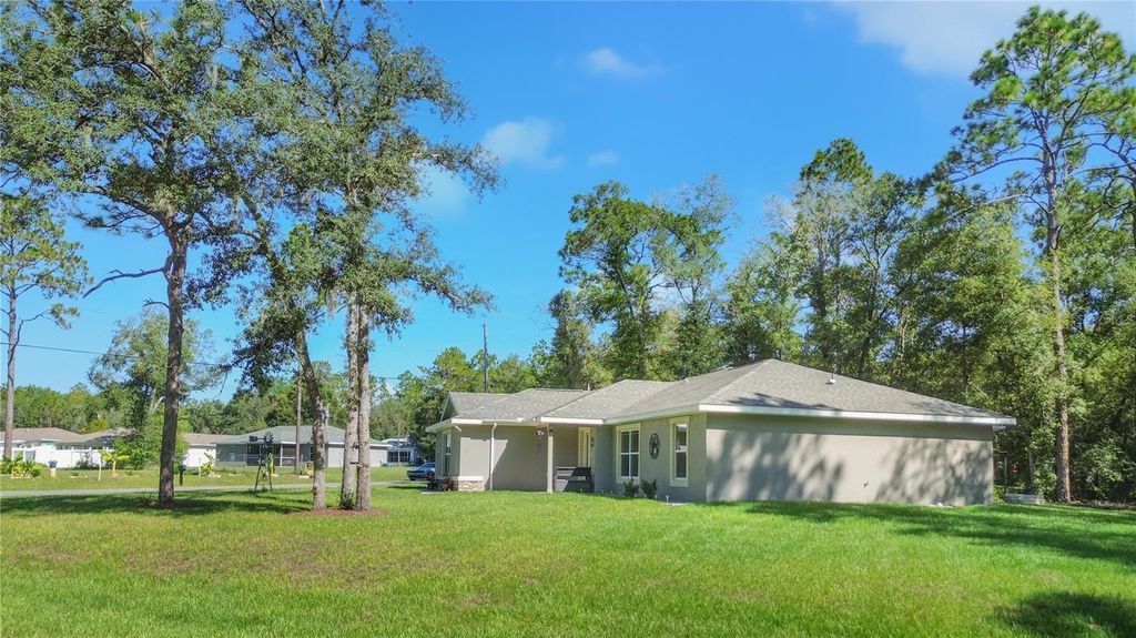 Photo of 9535 N Aquarius Drive, Dunnellon, FL 34434 (MLS # OM708341)