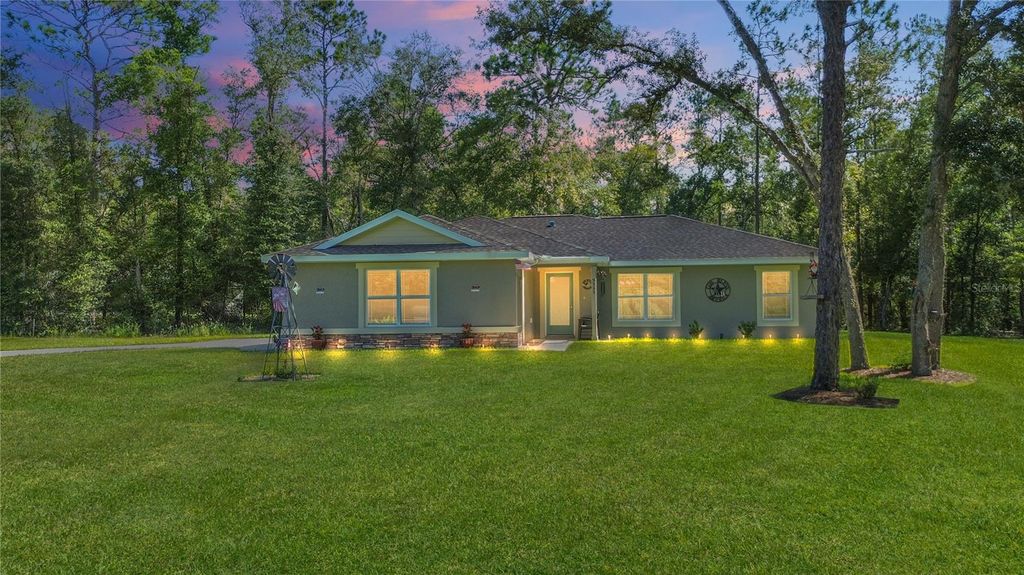 Photo of 9535 N Aquarius Drive, Dunnellon, FL 34434 (MLS # OM708341)