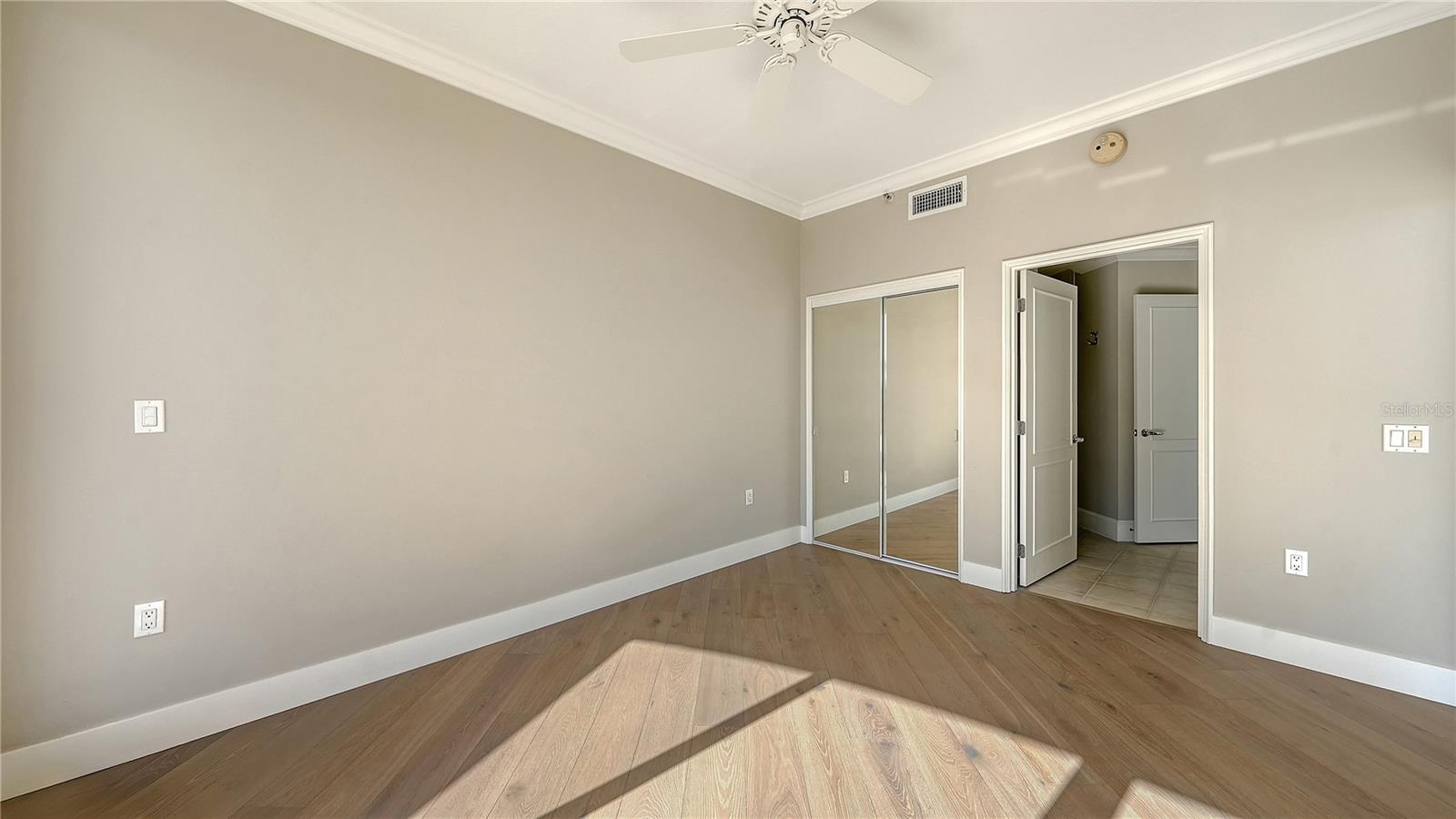 GRAND BAY 5 - Residential