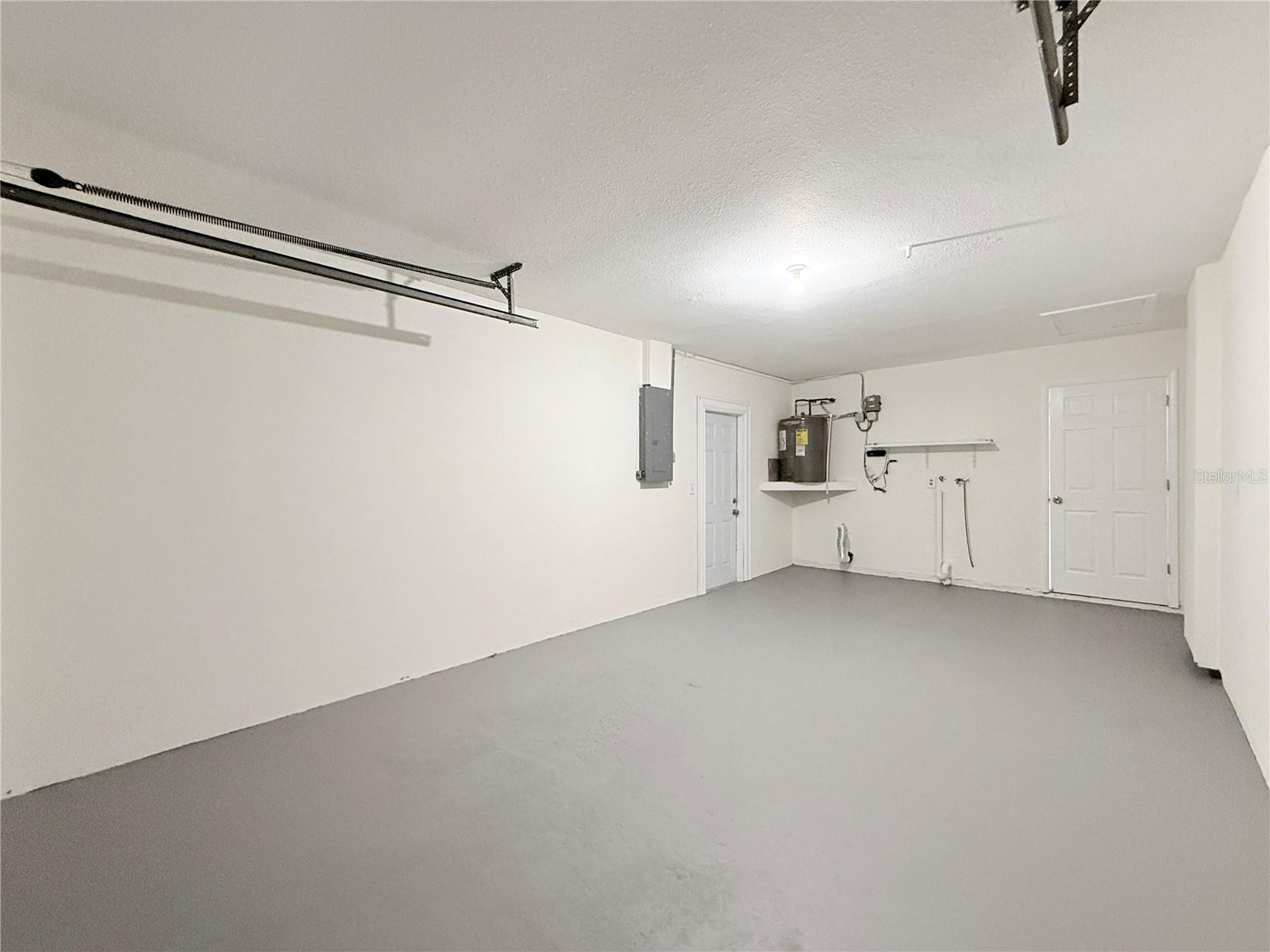 HIGHLAND MANOR 1ST ADD - Residential