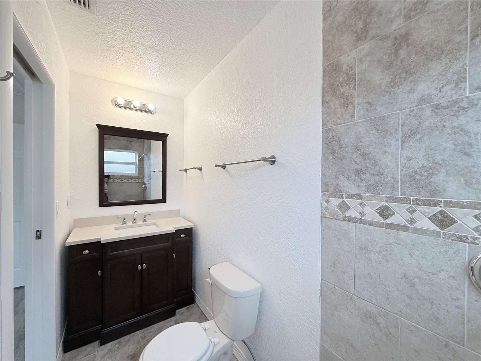 HIGHLAND MANOR 1ST ADD - Residential