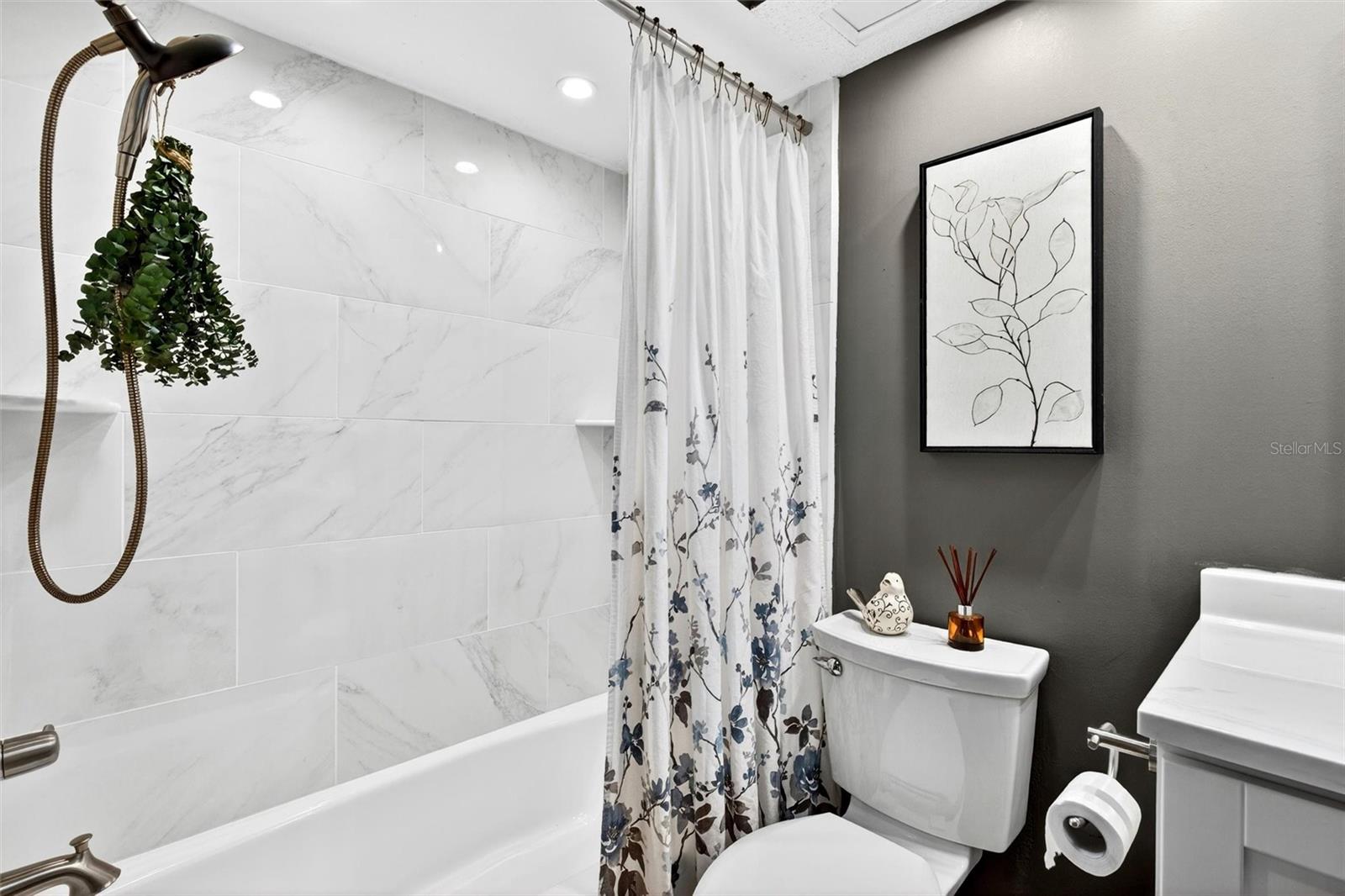WEDGEWOOD AT SPRUCE CREEK - Residential