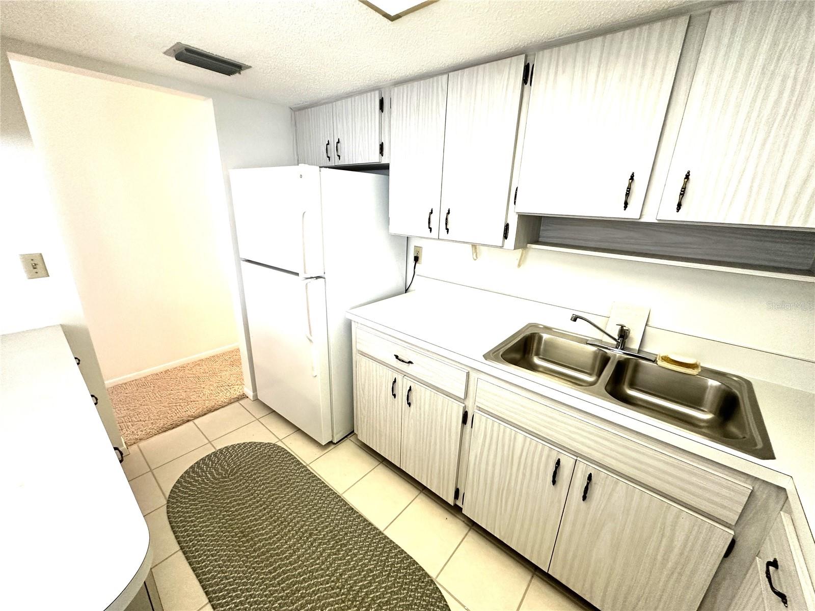 PARKWAY VILLAS - Residential