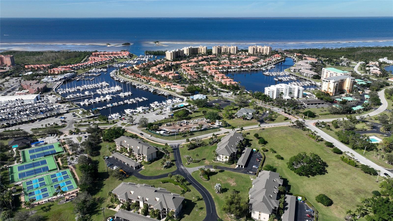 ADMIRALS POINT - Residential
