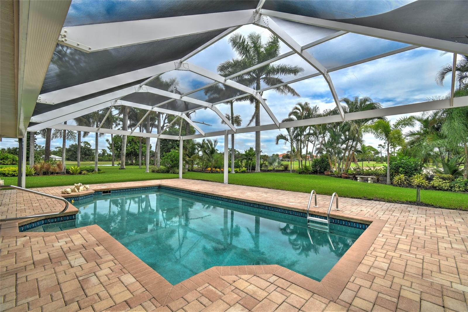 ADMIRALS POINT - Residential