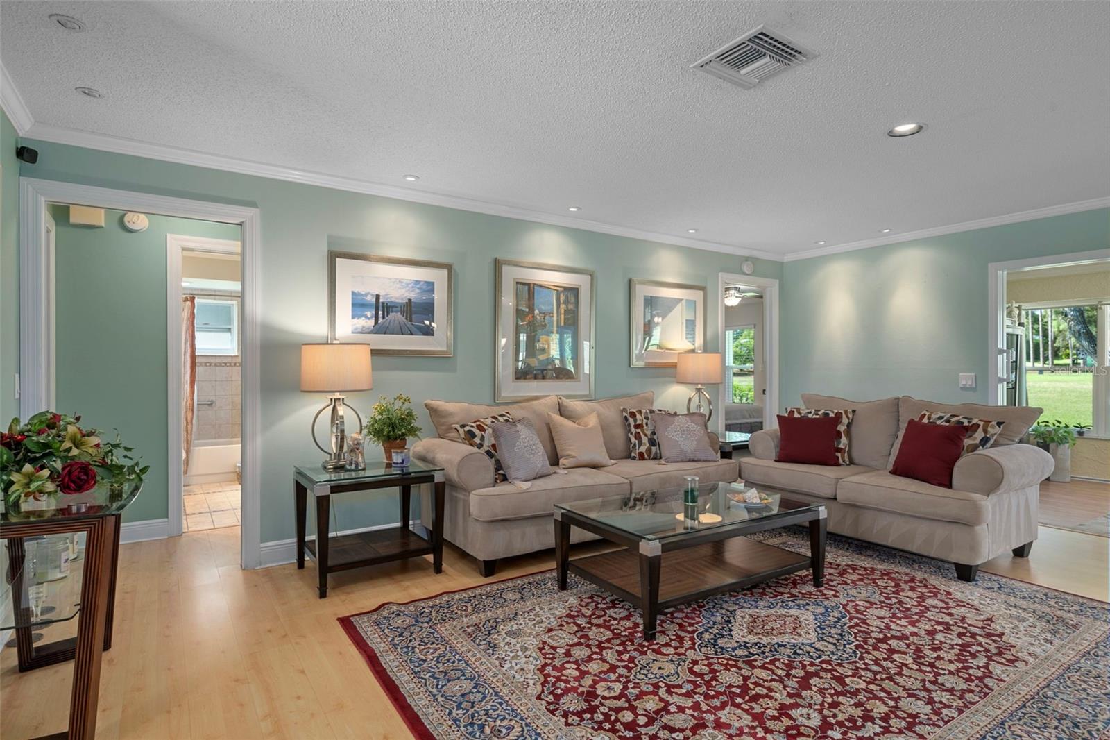 TIMBER PINES - Residential Lease