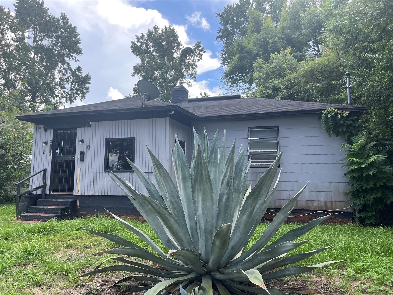 Discover the potential in this 2-bedroom, 1-bathroom home located in a convenient Jacksonville location. Sitting on a generous lot, this property is ready for your vision—whether you’re looking for your first home, an income-producing rental, or your next fix-and-flip investment. The home offers a functional floor plan with a spacious living area, an eat-in kitchen, and ample natural light. With some TLC and updates, you can unlock its full value and create the perfect space to suit your needs. Features: 2 Bedrooms / 1 Bathroom Convenient location with quick access to major roads, schools, and shopping Large yard with potential for outdoor living or gardening Solid investment opportunity in a growing area This property is being sold as-is, giving you the freedom to renovate and update to your taste. Location perks: Just minutes from Downtown Jacksonville, Riverside, and easy access to I-10 for commuting. Don’t miss your chance to turn this diamond in the rough into a gem. Schedule your showing today!