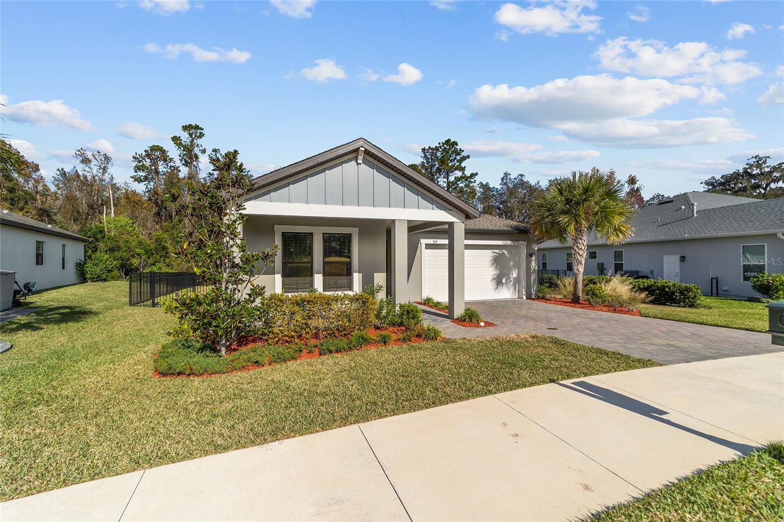 565 SE 38TH STREET
