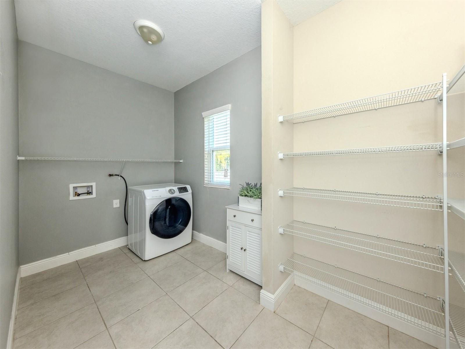 WINDWOOD - Residential