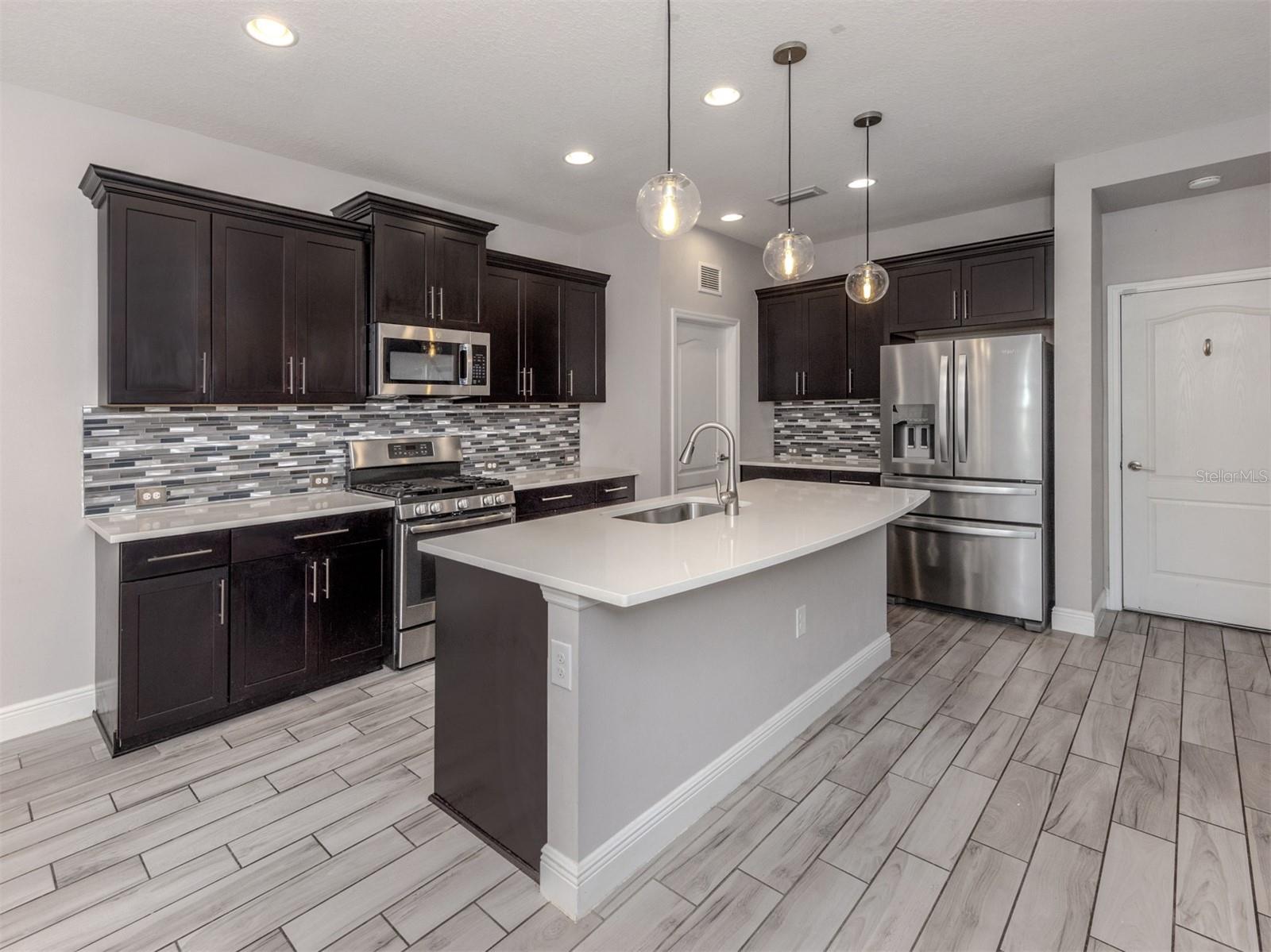 WINDWOOD - Residential