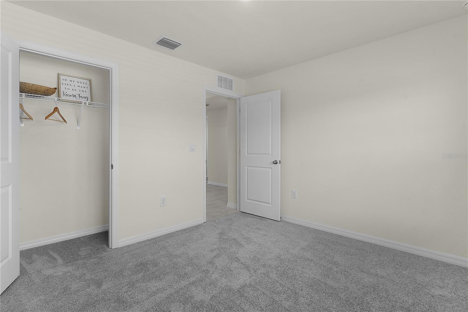 TRIUMPH SOUTH PH 1 - Residential