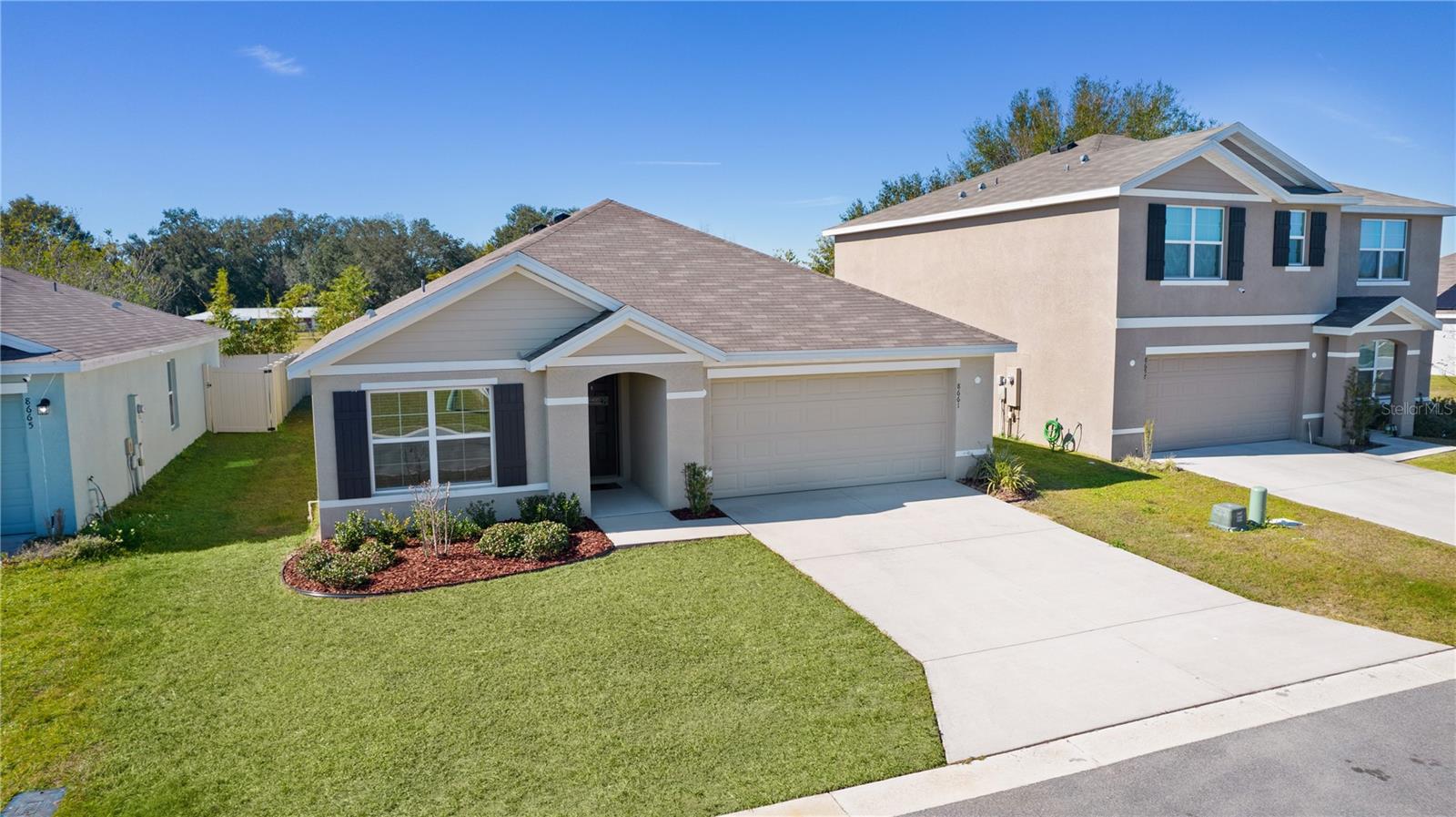 TRIUMPH SOUTH PH 1 - Residential