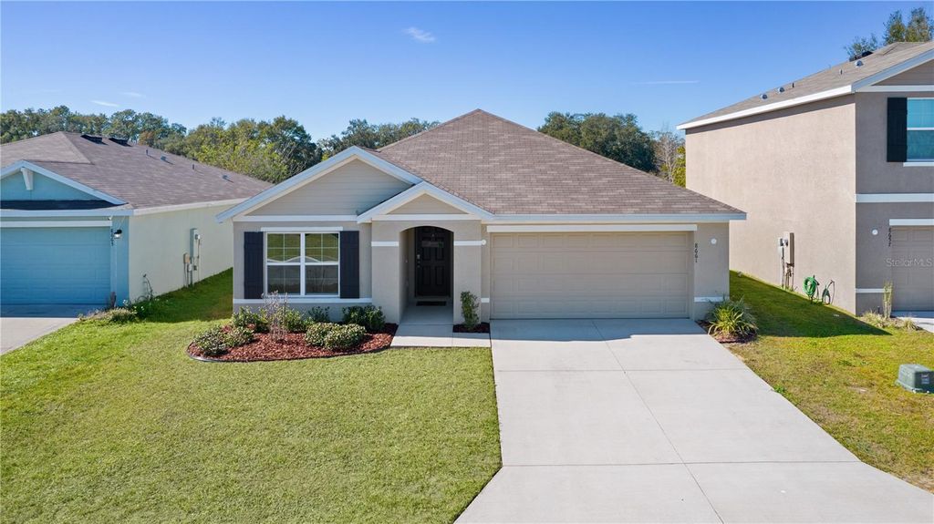 Photo of 8661 Triumph Circle, Wildwood, FL 34785 (MLS # G5109761)