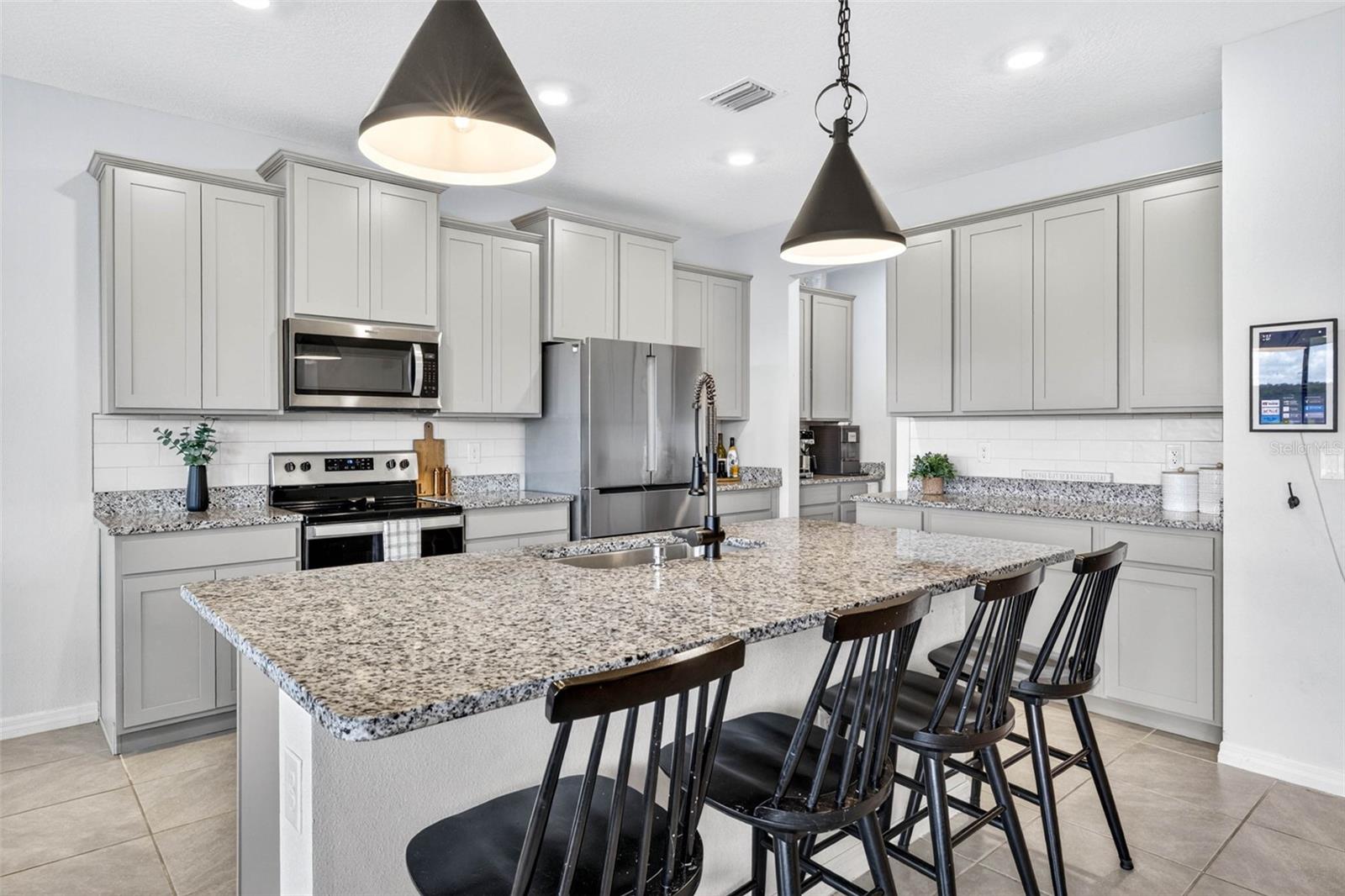 HERITAGE HILLS - Residential