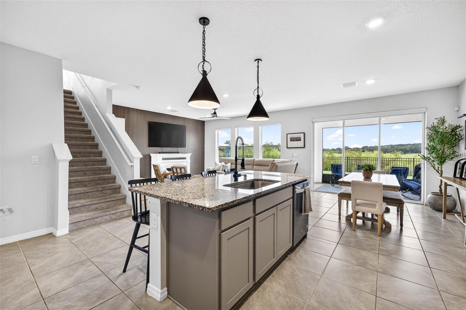 HERITAGE HILLS - Residential