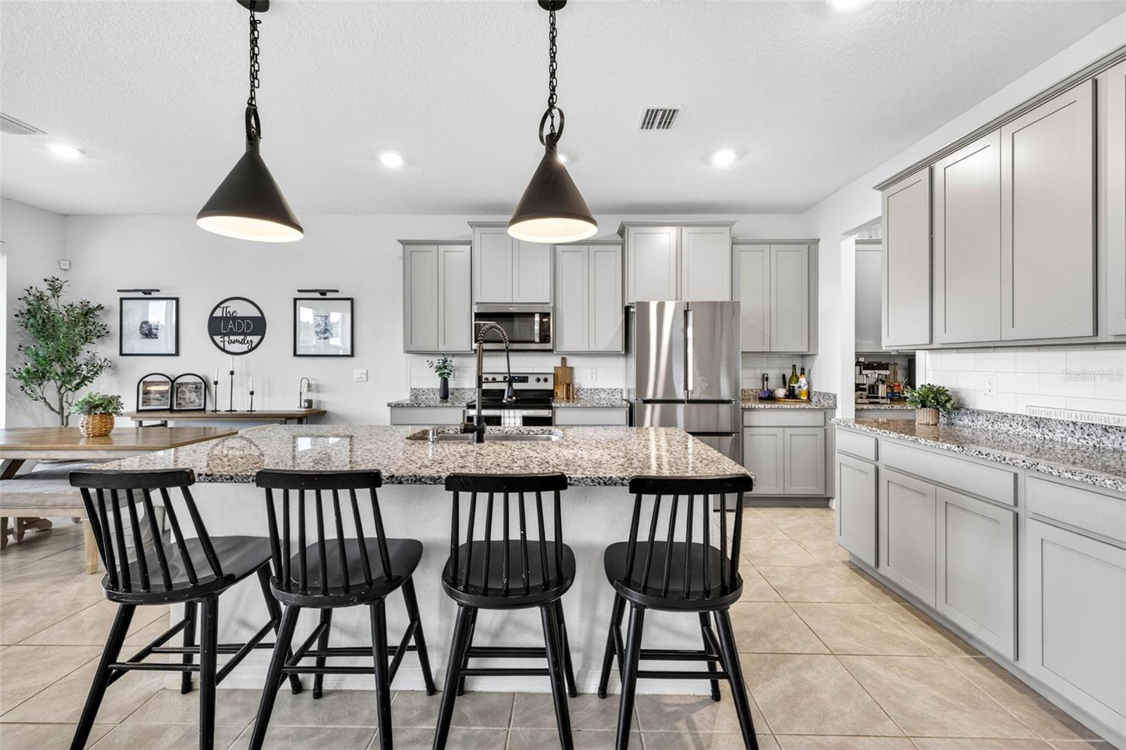 HERITAGE HILLS - Residential