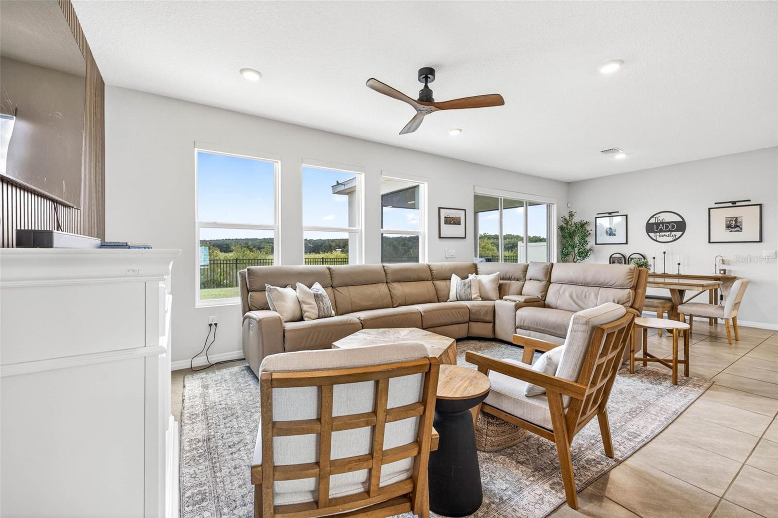 HERITAGE HILLS - Residential