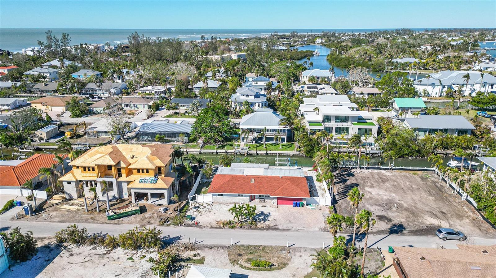 579 BAYVIEW DRIVE