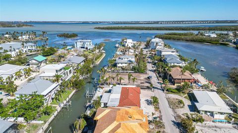 A home in LONGBOAT KEY