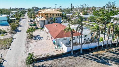 A home in LONGBOAT KEY