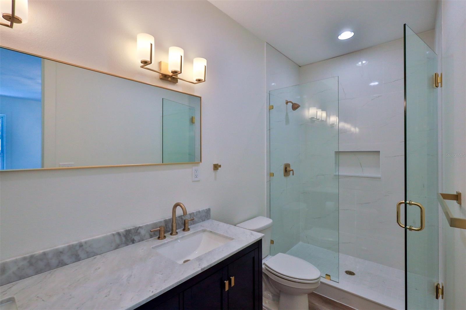 Florida Shores 01 - Residential