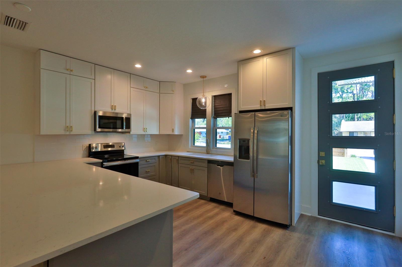 Florida Shores 01 - Residential