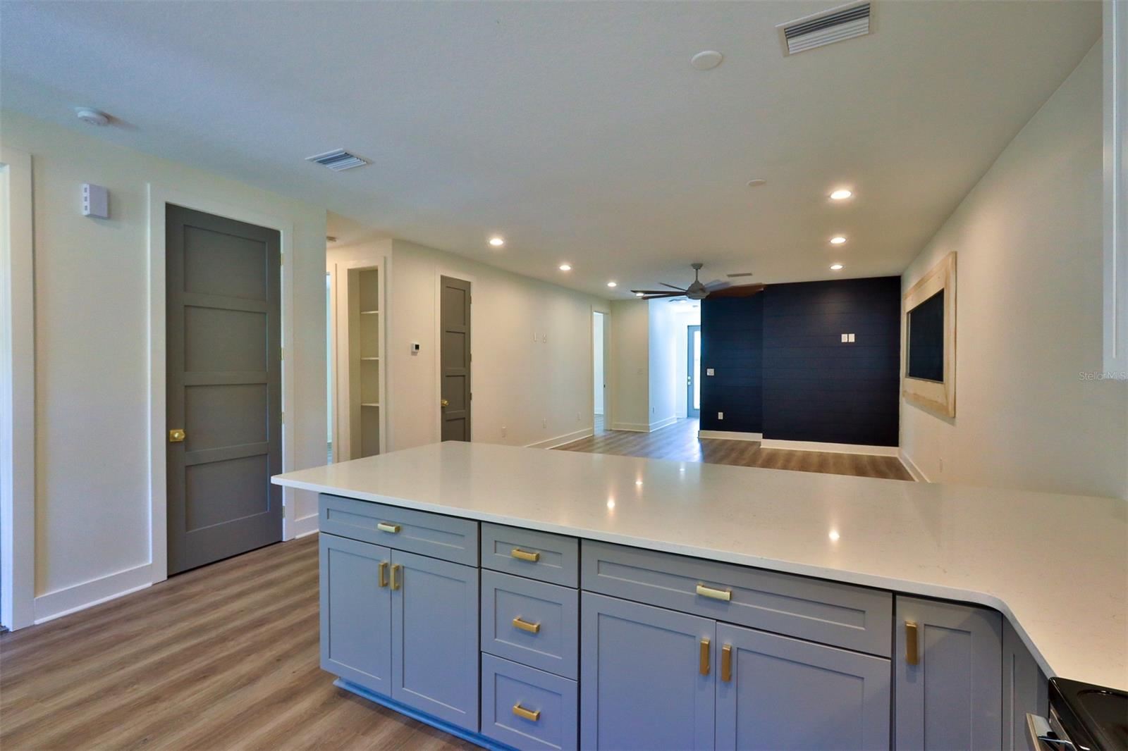 Florida Shores 01 - Residential