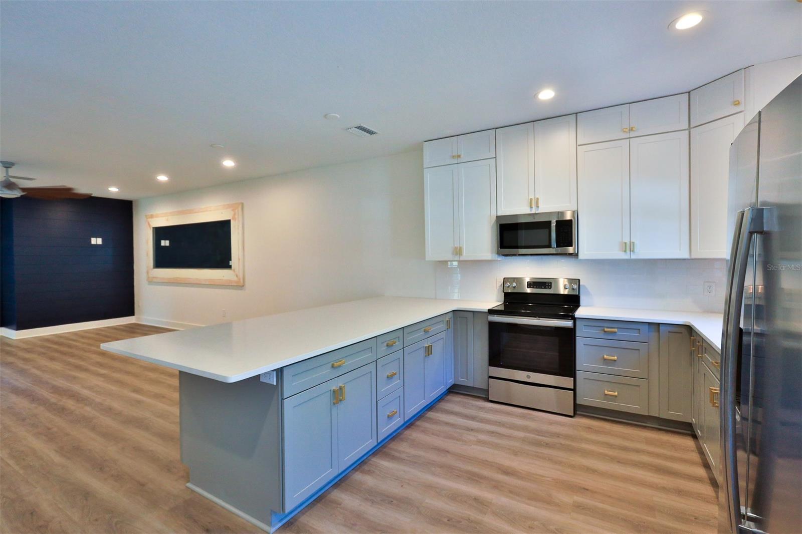 Florida Shores 01 - Residential