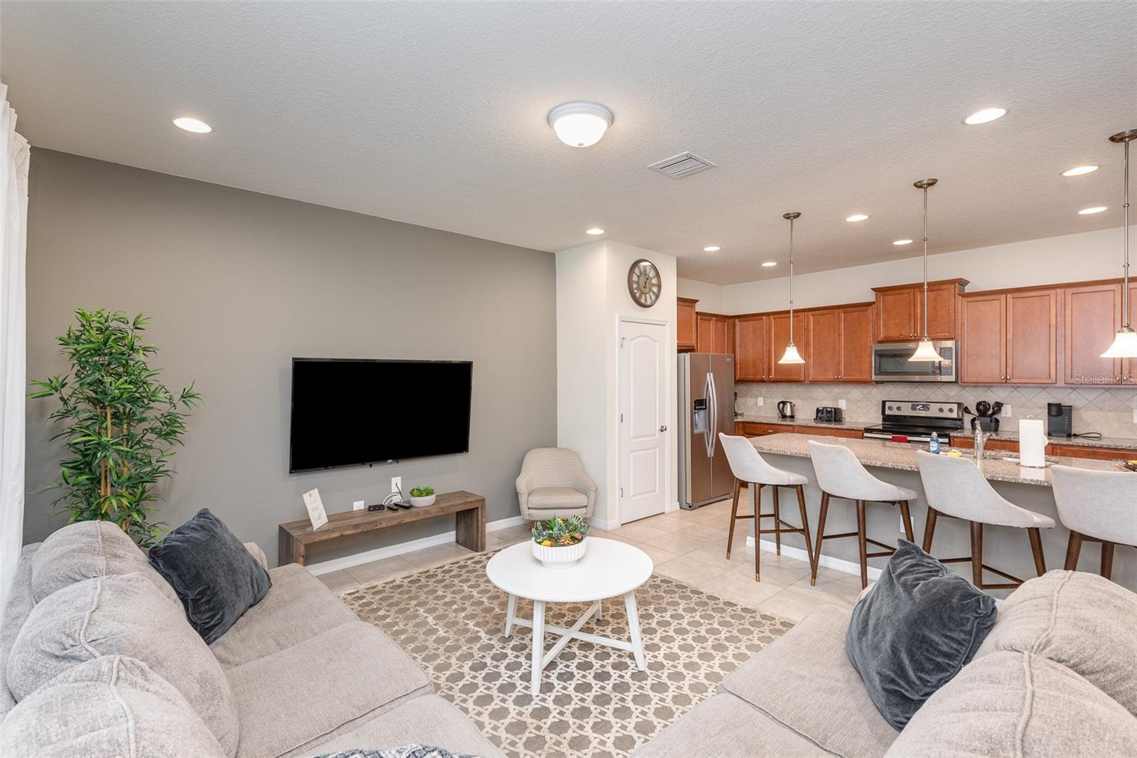 WINDSOR AT WESTSIDE PH 1 - Residential