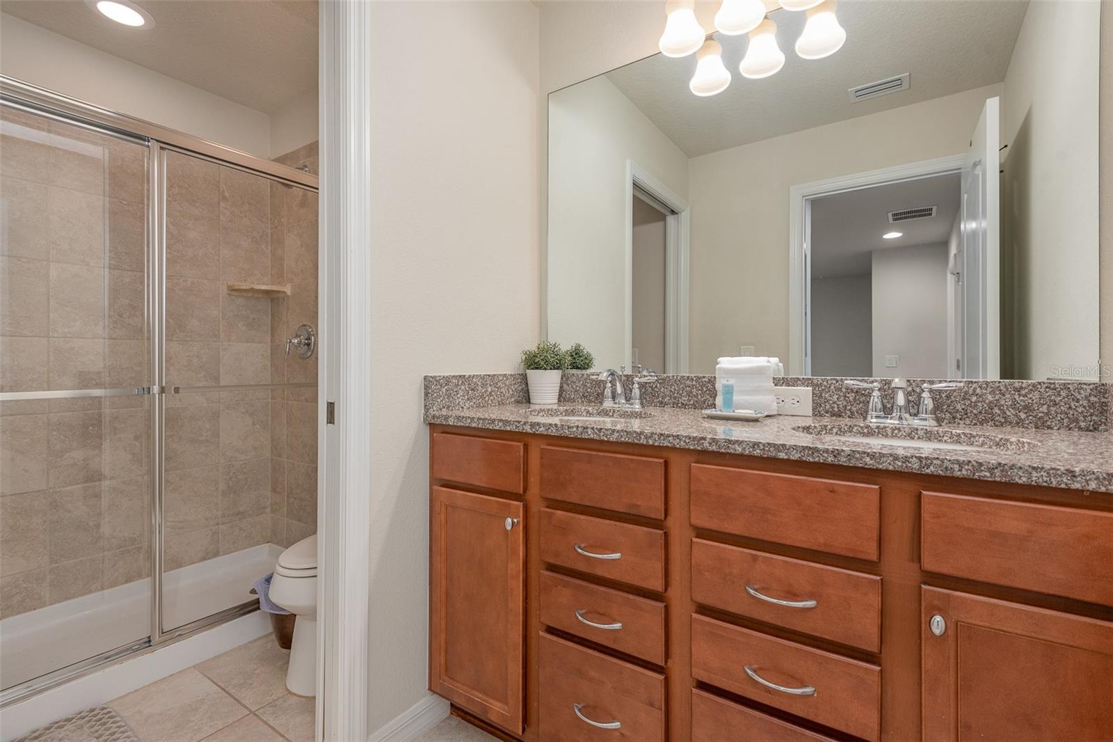 WINDSOR AT WESTSIDE PH 1 - Residential