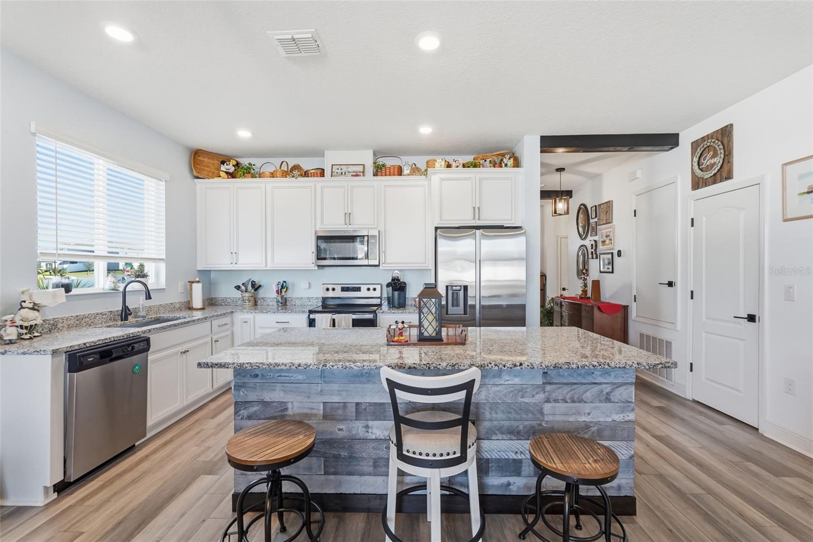 THE GARDENS AT LAKE JACKSON RIDGE PHASE - Residential