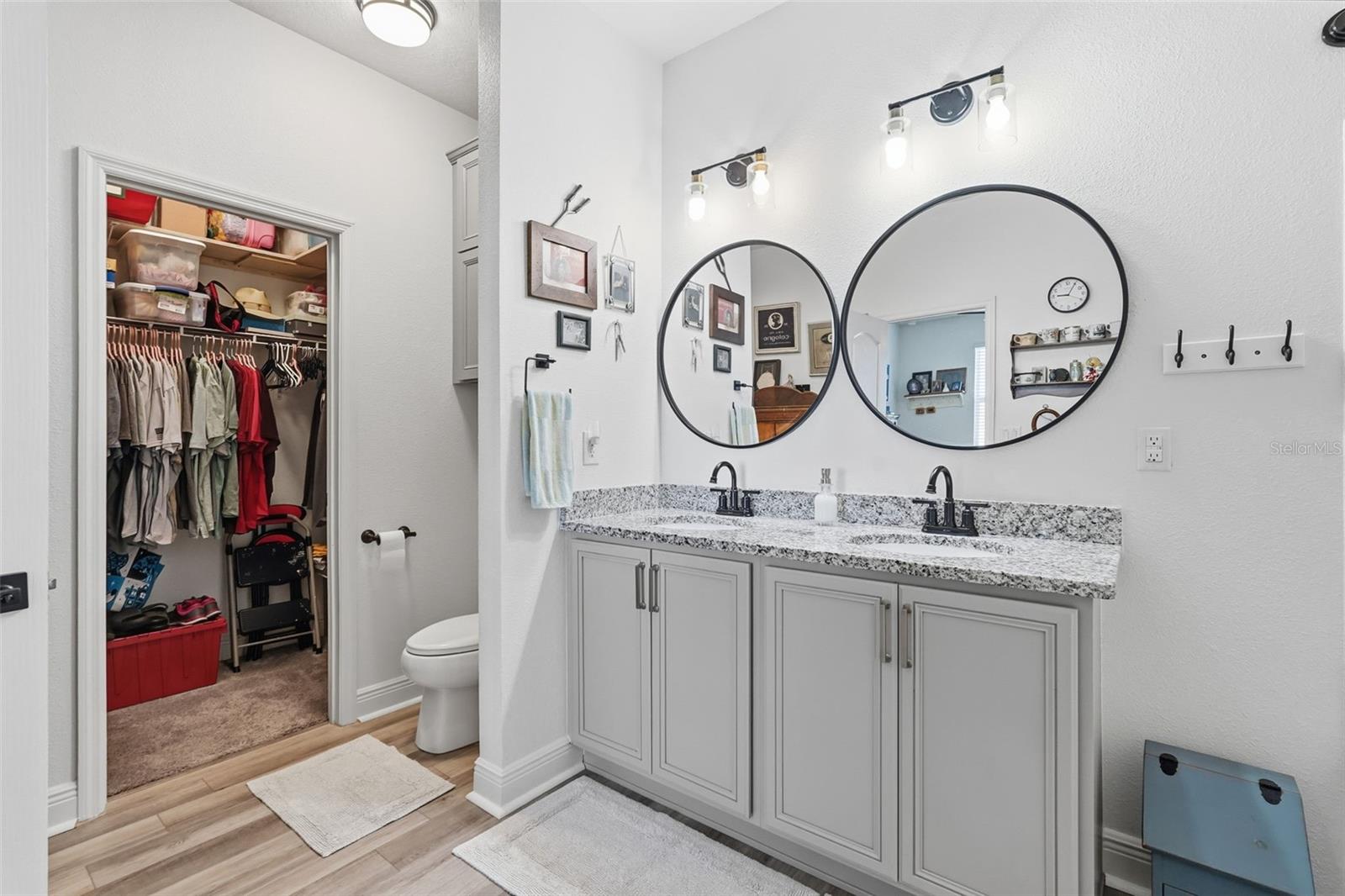 THE GARDENS AT LAKE JACKSON RIDGE PHASE - Residential