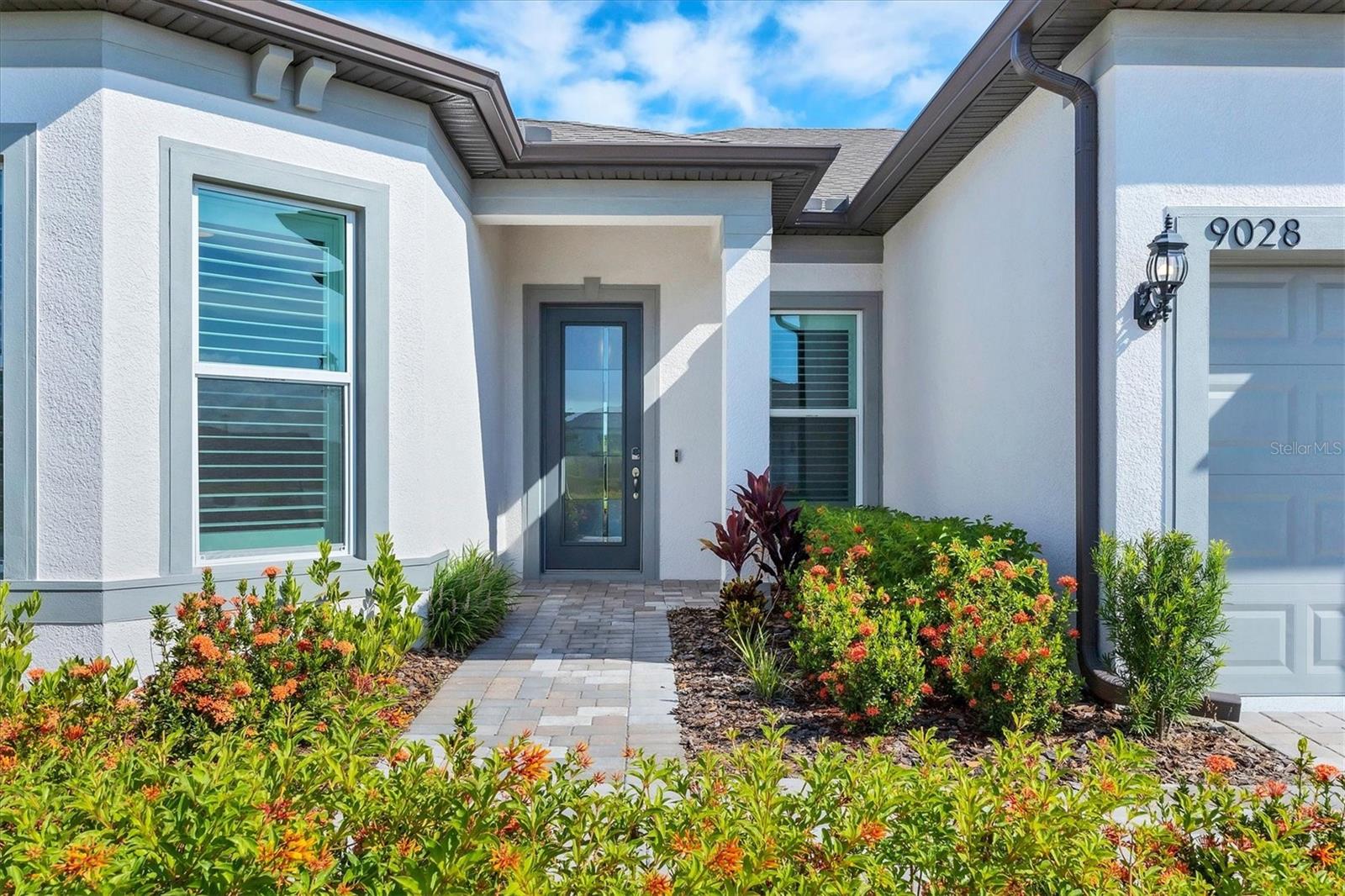 9028 SUNRAY COVE