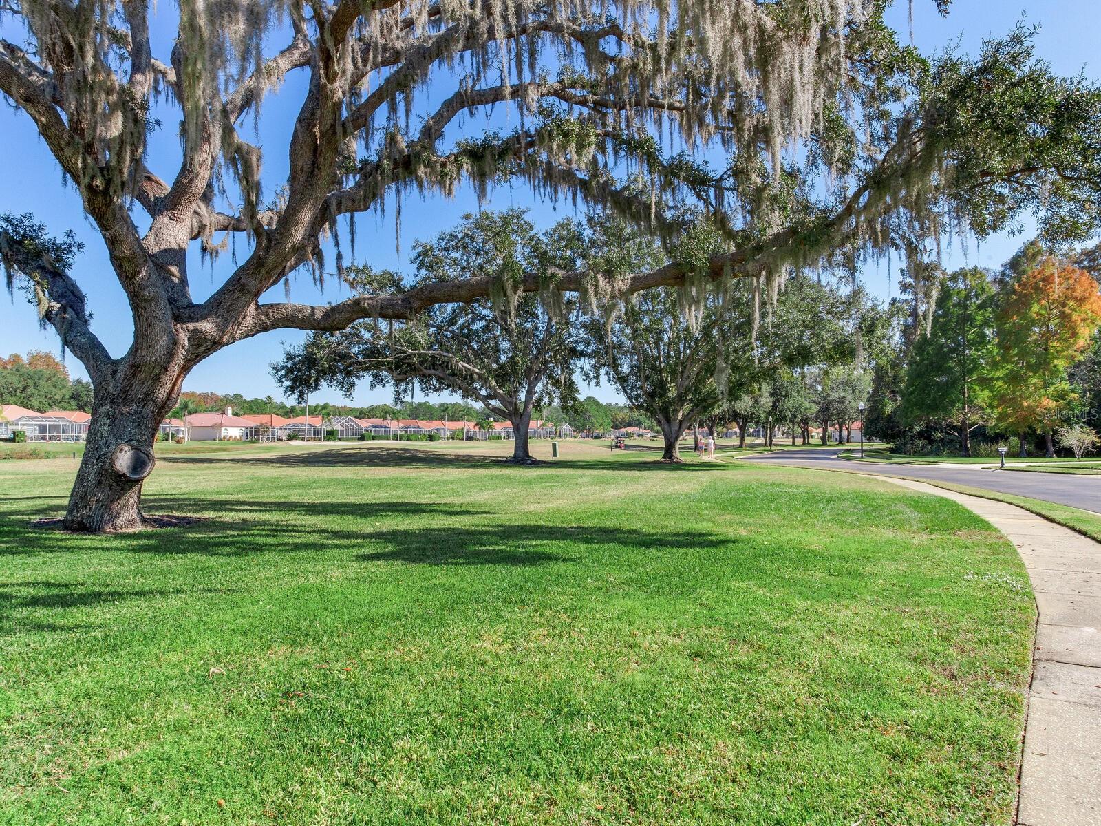 CRESCENT OAKS COUNTRY CLUB COVENTRY PH 6 - Residential