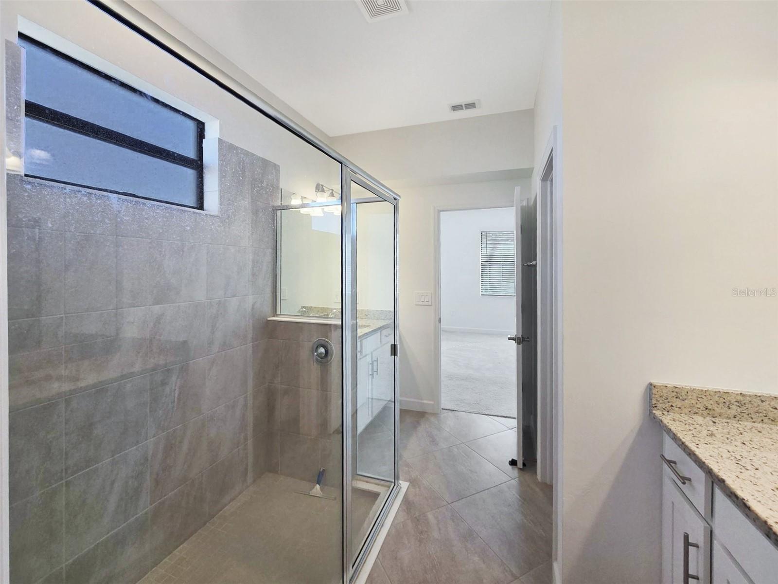 LORRAINE LAKES PH I - Residential Lease