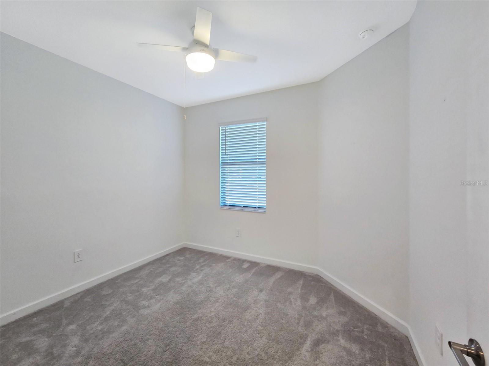 LORRAINE LAKES PH I - Residential Lease