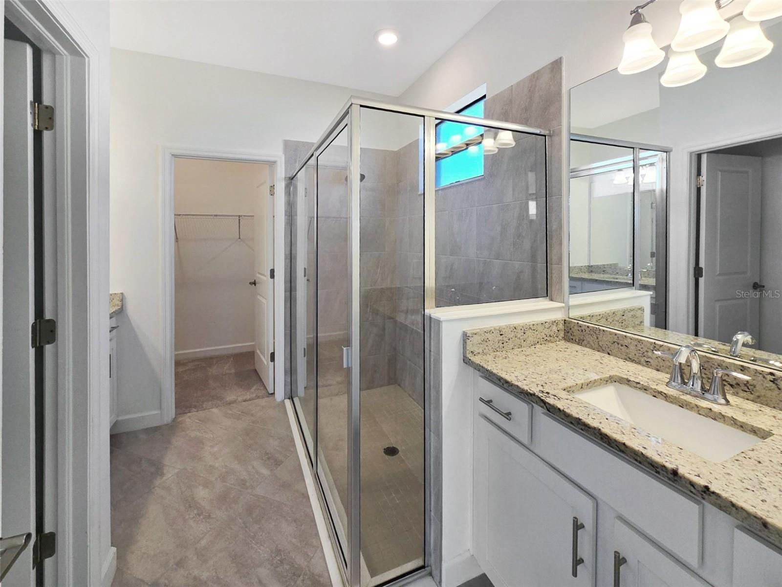 LORRAINE LAKES PH I - Residential Lease