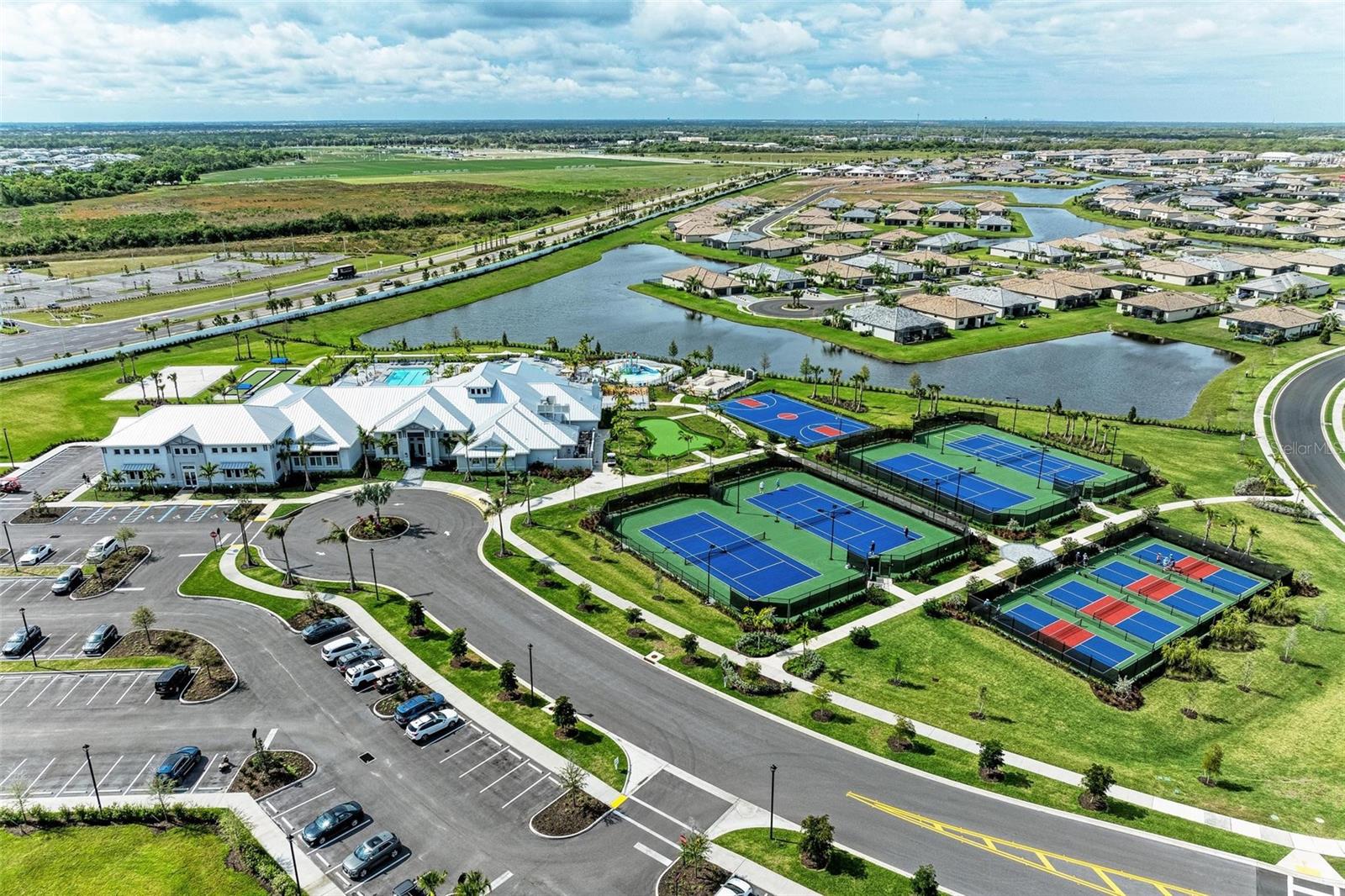 LORRAINE LAKES PH I - Residential Lease