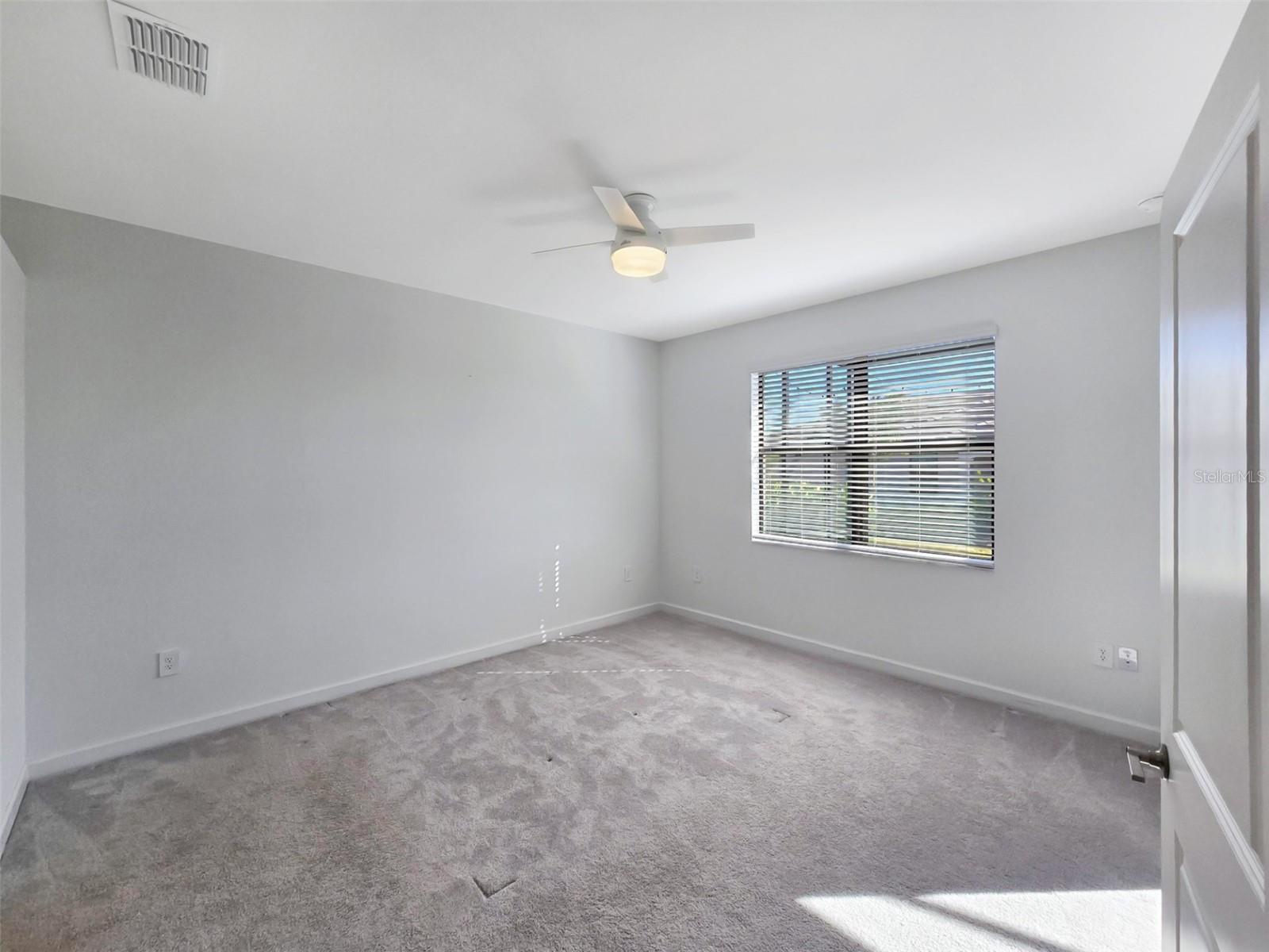 LORRAINE LAKES PH I - Residential Lease