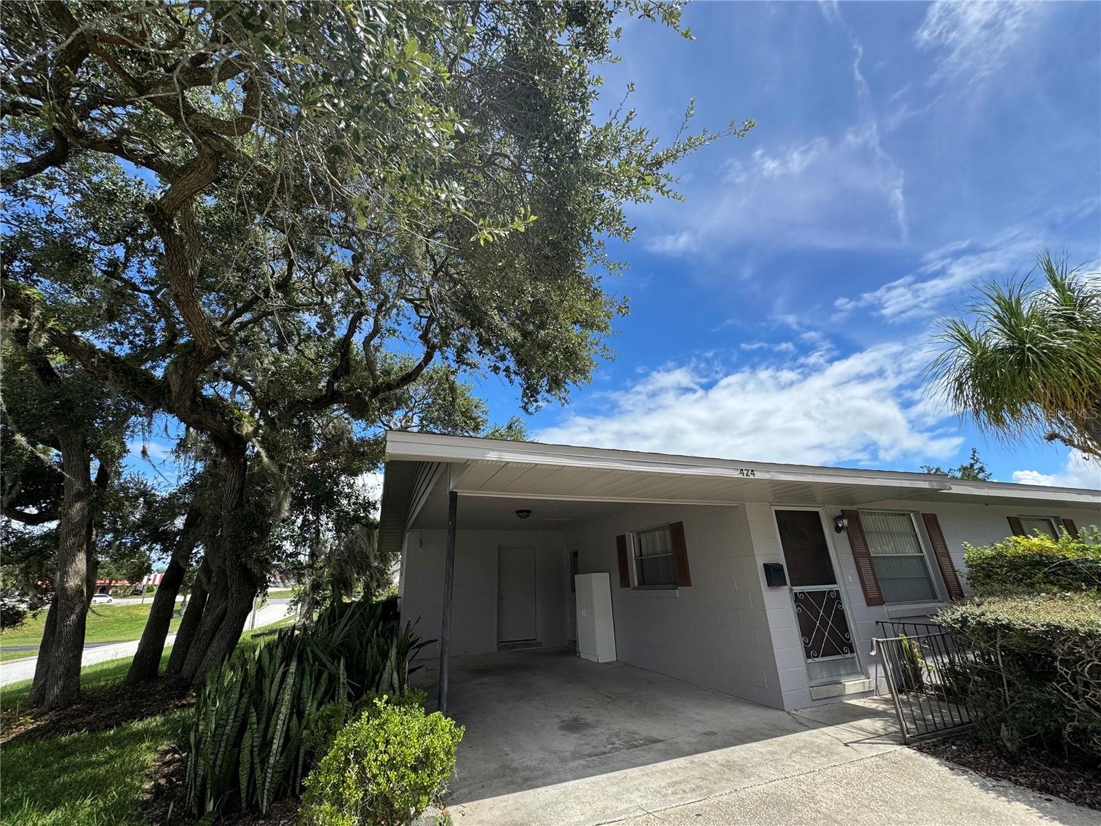 Spacious and full of charm, this 2-bedroom, 1-bathroom apartment offers the perfect blend of comfort and convenience in a prime Clermont location. Featuring an open eat-in kitchen, fresh paint, window blinds, and large closets, the apartment is designed for both style and functionality. Enjoy the added perks of a private storage and laundry room with washer and dryer, a covered carport, and a large side yard—perfect for relaxing or entertaining. Located just minutes from downtown Clermont, you’ll have easy access to banking, shopping, restaurants, schools, and more. Privately owned and managed. Don’t miss the opportunity to make this apartment your new home—contact us today to schedule a tour!