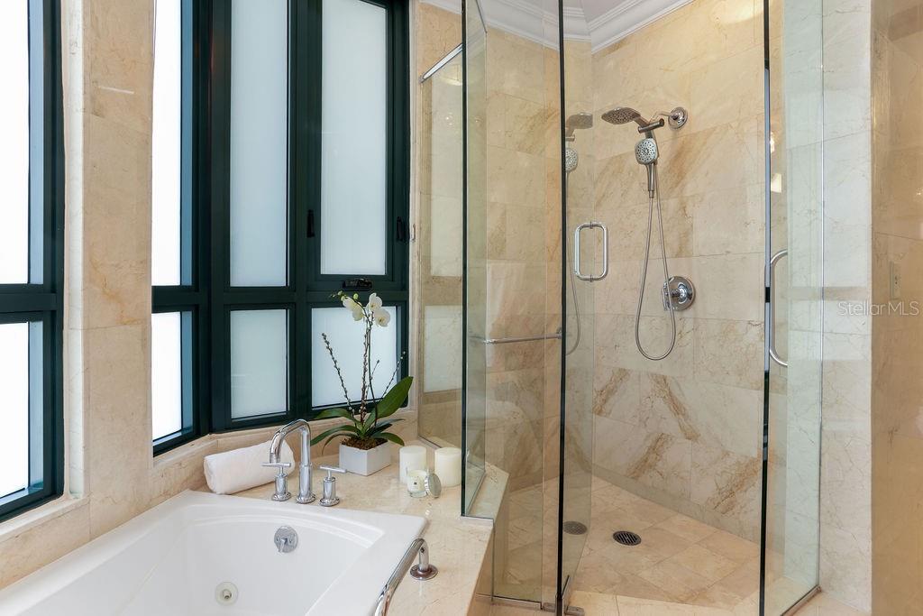 CARIBE PLAZA CONDOMINIUM - Residential