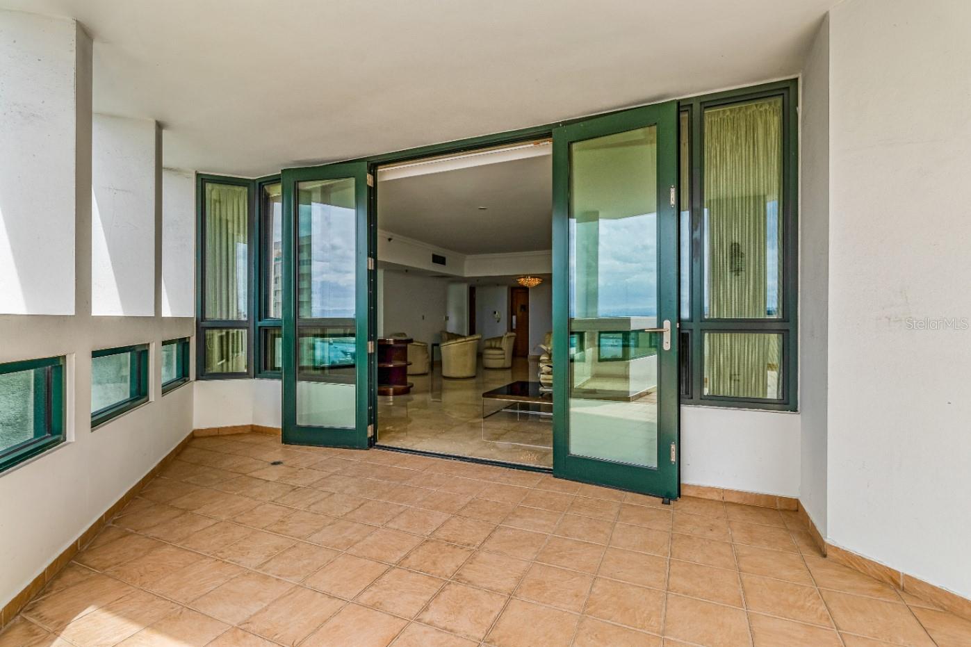 CARIBE PLAZA CONDOMINIUM - Residential