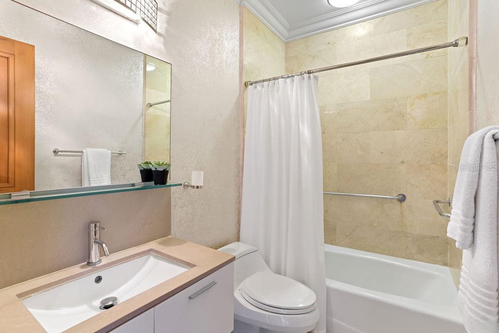 CARIBE PLAZA CONDOMINIUM - Residential