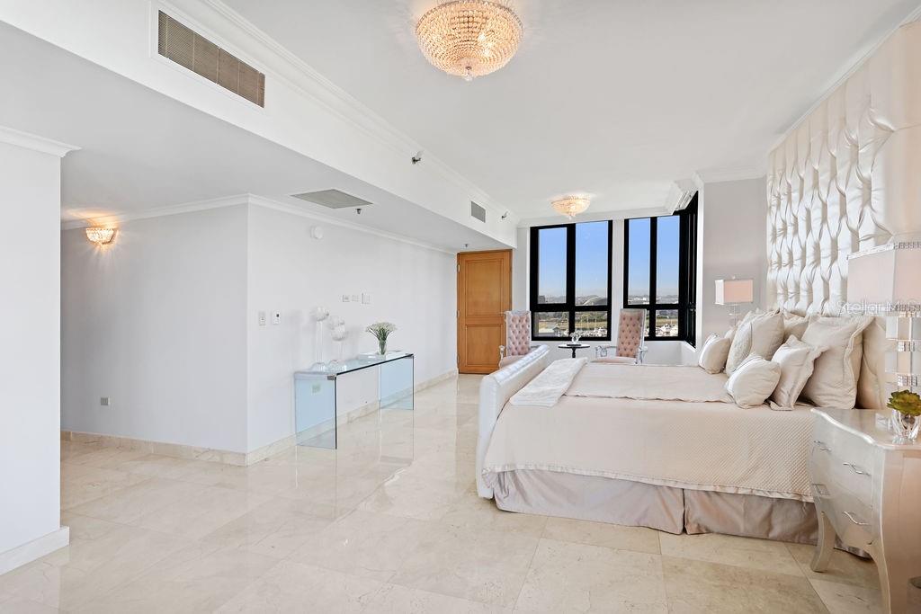 CARIBE PLAZA CONDOMINIUM - Residential