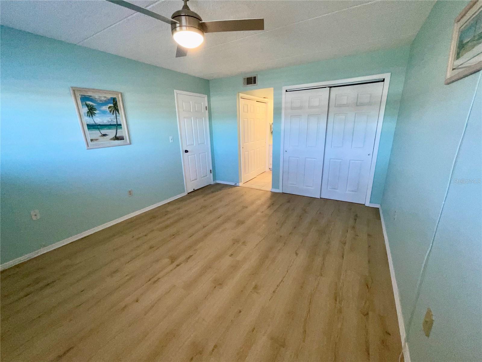 BOCA CIEGA POINT EAST - Residential