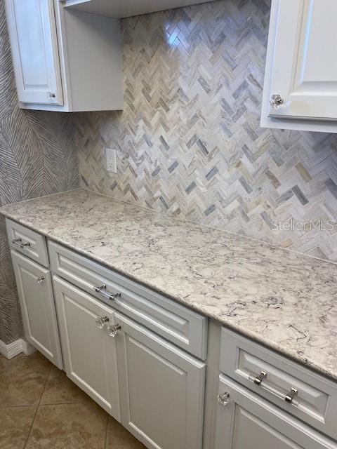 BOCA CIEGA POINT EAST - Residential