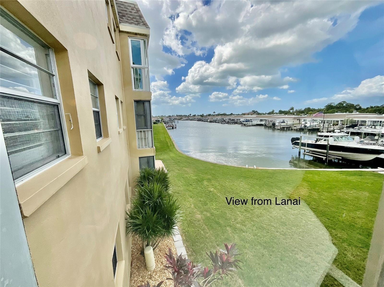 BOCA CIEGA POINT EAST - Residential