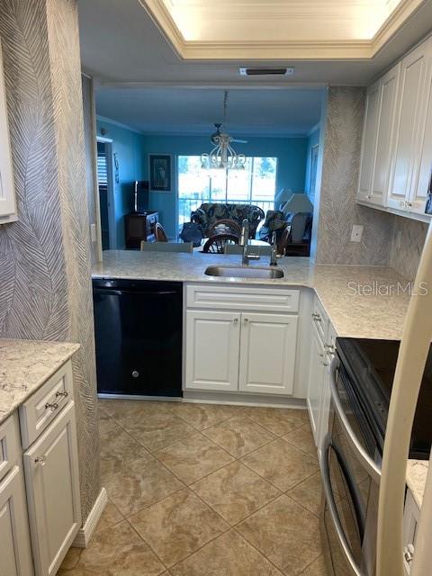 BOCA CIEGA POINT EAST - Residential